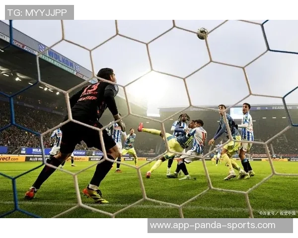 球星精彩对决足球赛全程回顾每个瞬间都不容错过