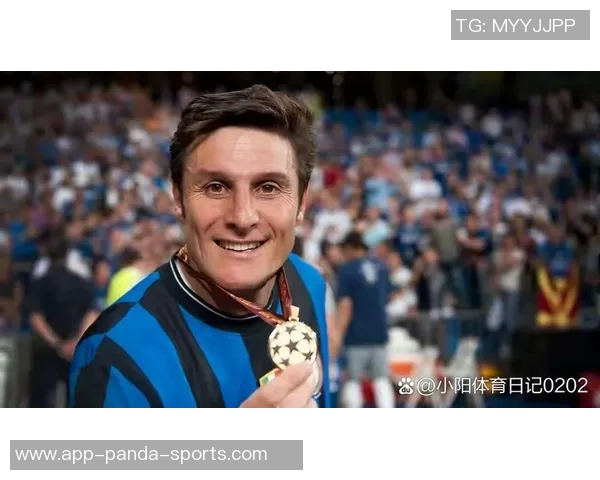 草根逆袭之路人足球球星闪耀绿茵书写平凡人的不平凡传奇